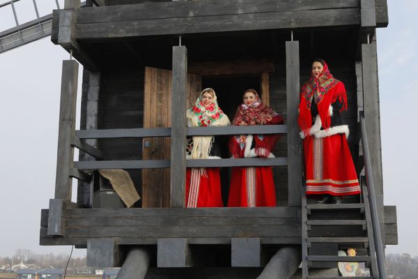 Women dressed in historical costumes take in the opening of the Slobozhanschina historical and cultural complex in the Belgorod Region. Women dressed in historical costumes take in the opening of the Slobozhanschina historical and cultural complex in the Belgorod Region. - Sputnik International