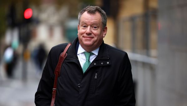 Britain's Chief negotiator to the EU David Frost walks to Brexit trade negotiations, in London, Britain, November 13, 2020 - Sputnik International