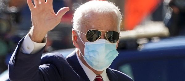 U.S. President-elect Joe Biden waves as he arrives to receive a briefing on the economy with his economic advisers in Wilmington, Delaware, U.S., November 16, 2020. U.S. President-elect Joe Biden waves as he arrives to receive a briefing on the economy with his economic advisers in Wilmington, Delaware, U.S., November 16, 2020. - Sputnik International