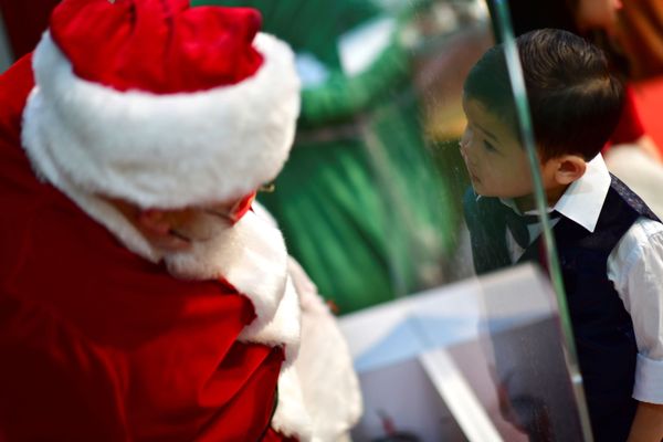 How COVID-19 Won't Steal Christmas: Santa's Ingenious Tricks to Save Pandemic-Marred Holiday Season - Sputnik International