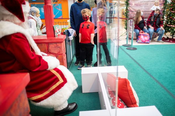 How COVID-19 Won't Steal Christmas: Santa's Ingenious Tricks to Save Pandemic-Marred Holiday Season - Sputnik International