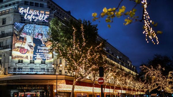 A photograph taken on November 17, 2020 shows the Galeries Lafayette Haussmann store in Paris. - Sputnik International