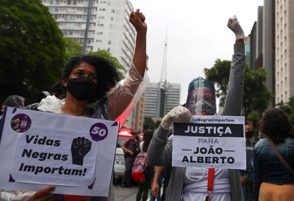 Video: Protests Hit Several Brazilian Cities After Black Man Murdered by Security at Shop Video: Protests Hit Several Brazilian Cities After Black Man Murdered by Security at Shop - Sputnik International