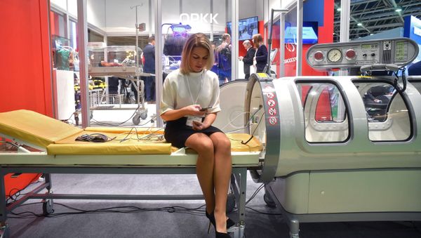 Hyperbaric chamber at an expo in Russia, 2019. - Sputnik International