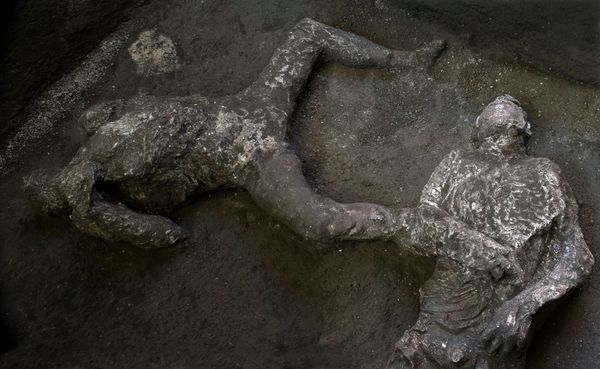 Photo: Remains of 'Master' and His 'Slave' Discovered in Ashes of Ruined Roman City of Pompeii - Sputnik International