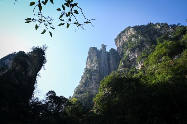 The Bailong Elevator running in Zhangjiajie National Forest Park, China's Hunan province. - Sputnik International