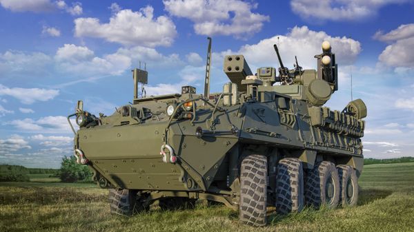 The US Army's Interim Maneuver Short-Range Air Defense IM-SHORAD platform, built on a modified Stryker armored vehicle - Sputnik International