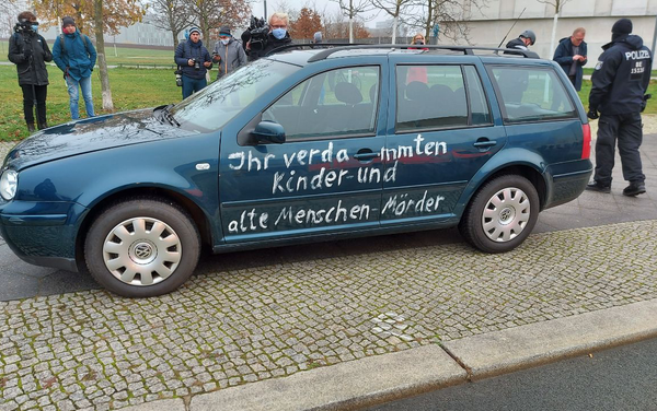 A car crash into the gate of the office of German Chancellor Angela Merkel in Berlin, Germany, November 25, 2020 A car crash into the gate of the office of German Chancellor Angela Merkel in Berlin, Germany, November 25, 2020 - Sputnik International