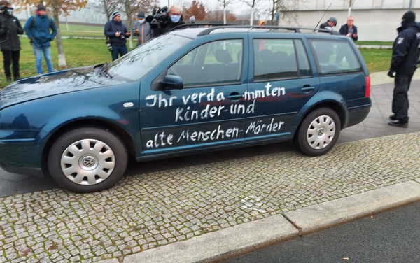 A car crash into the gate of the office of German Chancellor Angela Merkel in Berlin, Germany, November 25, 2020 A car crash into the gate of the office of German Chancellor Angela Merkel in Berlin, Germany, November 25, 2020 - Sputnik International