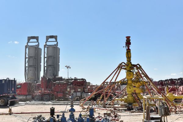 US Shale Operators Looking for Signs of Optimism Despite Year of Bankruptcies & Job Losses US Shale Operators Looking for Signs of Optimism Despite Year of Bankruptcies & Job Losses - Sputnik International