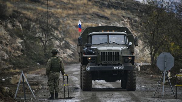 Russian peacekeeper in Nagorno-Karabakh - Sputnik International