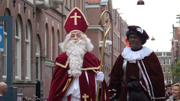 Sinterklaas (Saint Nicholas) and Zwarte Piet (Black Pete) - Sputnik International