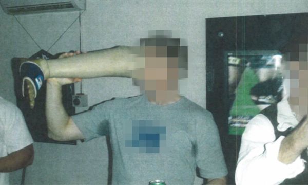 Two Aussie SAS Soldiers Face Sack for Partying With Dead Taliban Militant’s Prosthetic Leg: Report - Sputnik International