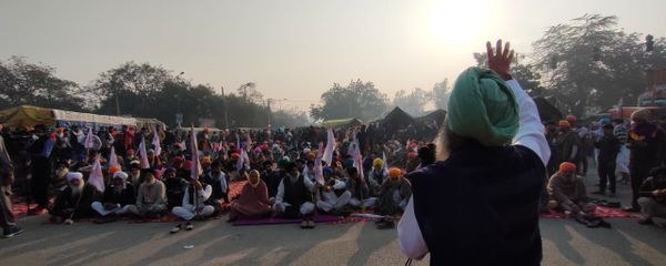 Indian farmers protesting against new farm laws introduced by the Narendra Modi government. - Sputnik International