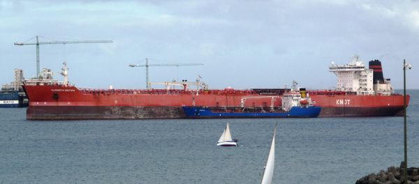 Oil tanker Elisabeth Knutsen, later relabeled as Knut and one of several misidentified tankers hired by phantom companies to export oil from Venezuela, is seen anchored off Las Palmas, near the Canary Islands, before departing to Venezuela's Jose terminal, operated by state-run PDVSA, Spain September 27, 2020. Picture taken September 27, 2020. Marine Traffic/via REUTERS Oil tanker Elisabeth Knutsen, later relabeled as Knut and one of several misidentified tankers hired by phantom companies to export oil from Venezuela, is seen anchored off Las Palmas, near the Canary Islands, before departing to Venezuela's Jose terminal, operated by state-run PDVSA, Spain September 27, 2020. Picture taken September 27, 2020. Marine Traffic/via REUTERS - Sputnik International