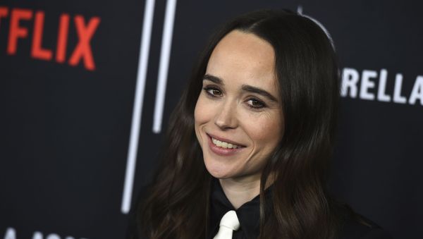 Cast member Elliot Page arrives at the Los Angeles premiere of The Umbrella Academy at The ArcLight Hollywood on Tuesday, Feb. 12, 2019. - Sputnik International