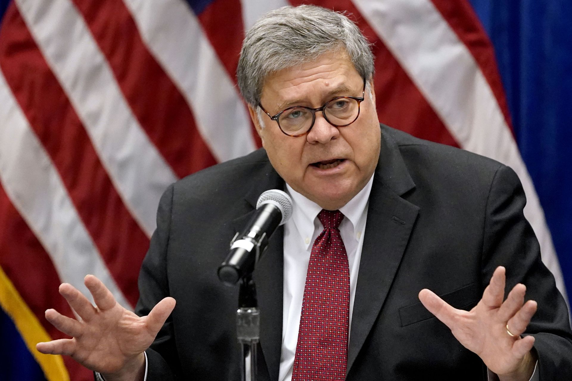 In this Oct. 15, 2020, file photo Attorney General William Barr speaks during a roundtable discussion on Operation Legend, a federal program to help cities combat violent crime in St. Louis. Attorney General William Barr said Tuesday, Dec. 1, that the Justice Department has not uncovered evidence of widespread voter fraud and has seen nothing that would change the outcome of the 2020 presidential election. - Sputnik International, 1920, 25.05.2022