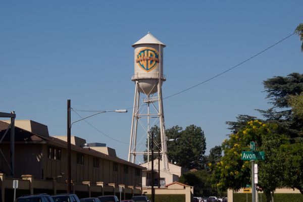 US Theater Shares Tumble as Warner Bros. Unveils At-Home Distribution Plan With HBO Max US Theater Shares Tumble as Warner Bros. Unveils At-Home Distribution Plan With HBO Max - Sputnik International