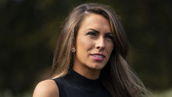 White House communications director Alyssa Farah talks to reporters outside the White House, Friday, Oct. 9, 2020, in Washington. - Sputnik International