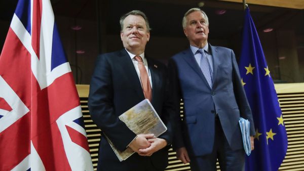 European Union chief Brexit negotiator Michel Barnier, right, speaks with the British Prime Minister's Europe adviser David Frost during the start of the first round of post -Brexit trade talks between the EU and the UK, at EU headquarters in Brussels, Monday, March 2, 2020. Long-awaited trade talks between the EU and Britain kick off Monday amid deep tensions over Prime Minister Boris Johnson's threat to walk away from the talks if not enough progress is made within four months. - Sputnik International