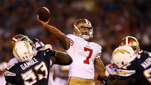 Quarterback Colin Kaepernick #7 of the San Francisco 49ers throws the ball from the pocket against the San Diego Chargers during their pre-season NFL Game on 1 September 2011 at Qualcomm Stadium in San Diego, California.  - Sputnik International