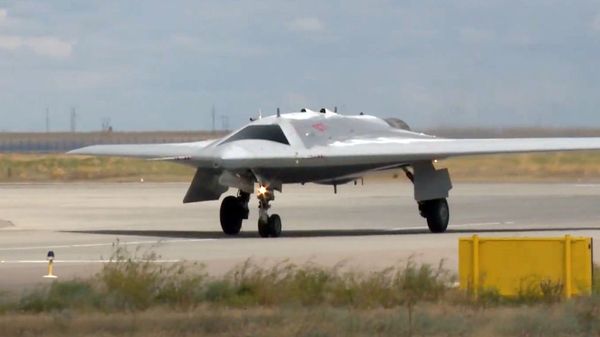 Test flight of Russia's Okhotnik ('Hunter') drone. - Sputnik International