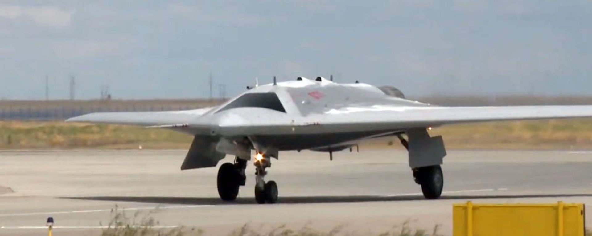 Test flight of Russia's Okhotnik ('Hunter') drone. - Sputnik International, 1920, 18.03.2022