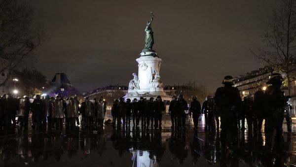 Riot police officers gather on the Place de la Republique after a demonstration, Saturday, Dec. 5, 2020 in Paris - Sputnik International