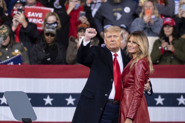 Announcing 2024 Presidential Run Would Mean an 'Acknowledgment of the End' for Trump, Media Claims - Sputnik International