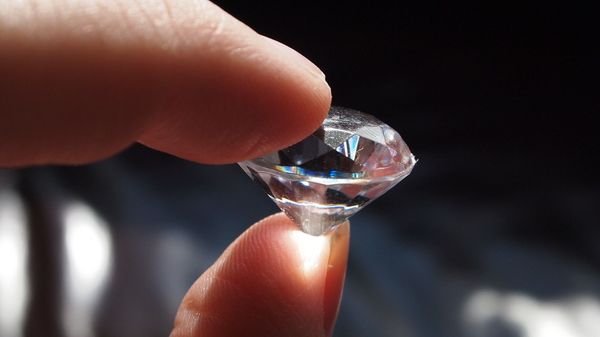 Diamond - Sputnik International