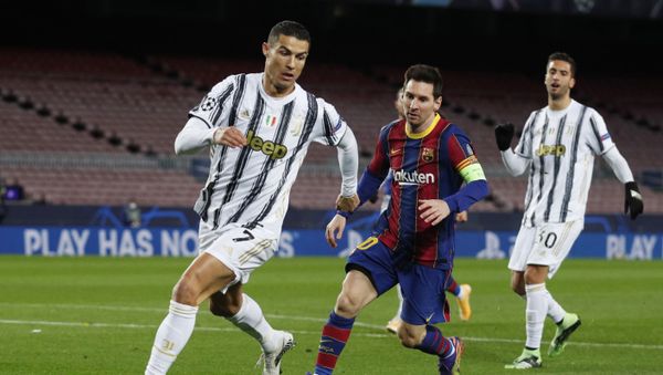 Soccer Football - Champions League - Group G - FC Barcelona v Juventus - Camp Nou, Barcelona, Spain - December 8, 2020 FC Barcelona's Lionel Messi in action with Juventus' Cristiano Ronaldo Soccer Football - Champions League - Group G - FC Barcelona v Juventus - Camp Nou, Barcelona, Spain - December 8, 2020 FC Barcelona's Lionel Messi in action with Juventus' Cristiano Ronaldo - Sputnik International