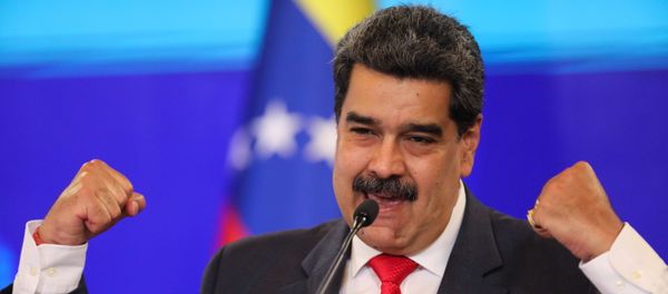 Venezuelan President Nicolas Maduro holds a press conference in Caracas - Sputnik International