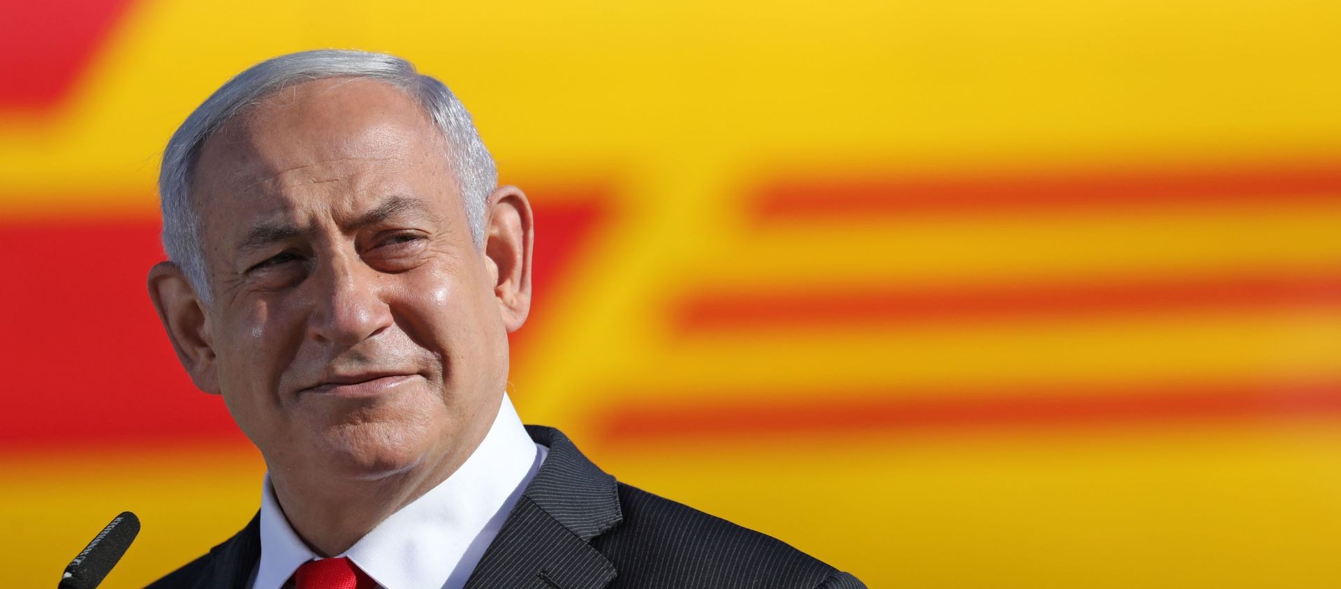 Israeli Prime Minister Benjamin Netanyahu attends a ceremony to mark the arrival of a plane of the international courier company DHL, carrying over 100,000 of doses of the first batch of Pfizer vaccines which landed at Ben Gurion Airport near Tel Aviv, on December 9, 2020. Israeli Prime Minister Benjamin Netanyahu attends a ceremony to mark the arrival of a plane of the international courier company DHL, carrying over 100,000 of doses of the first batch of Pfizer vaccines which landed at Ben Gurion Airport near Tel Aviv, on December 9, 2020. - Sputnik International, 1920, 10.12.2020