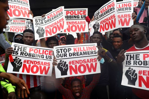 Nigerian President Slams CNN, BBC for Their Coverage of Anti-Police Rallies in Country - Sputnik International