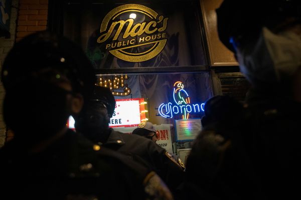 Staten Island: How Cuomo & de Blasio Pushing NYC Small Businesses Over the Cliff With COVID Measures - Sputnik International