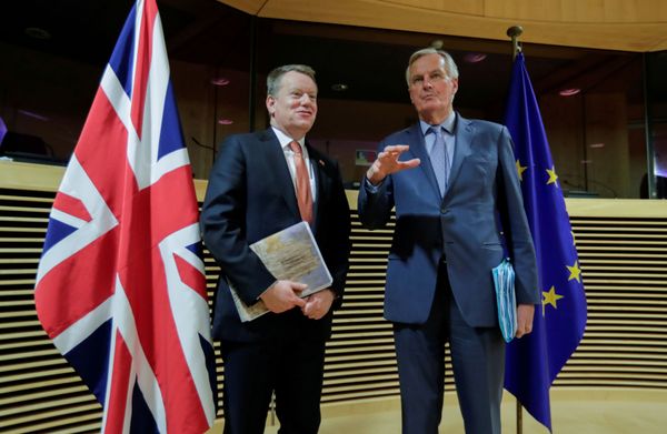 Brexit: The Johnson Gov't Needs to Realise It's Very Close to the Cliff Edge, Professor Says  - Sputnik International