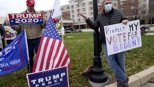 A Trump supporter and a Biden voter in Pennsylvania A Trump supporter and a Biden voter in Pennsylvania - Sputnik International