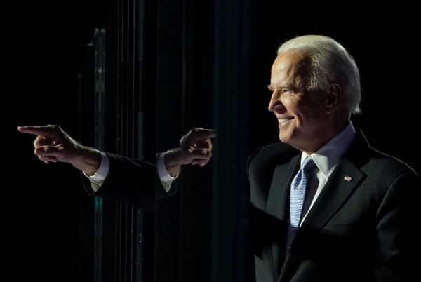 Putin Congratulates Biden on Election Victory - Sputnik International