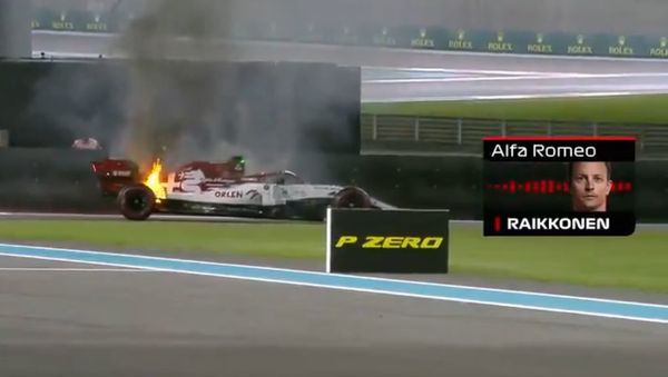 F1 Kimi Raikkonen’s Car Catches Fire During Abu Dhabi GP Practice - Sputnik International