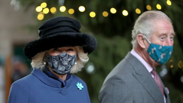 Britain's Prince Charles and Camilla, Duchess of Cornwall, visit Salisbury Cathedral - Sputnik International