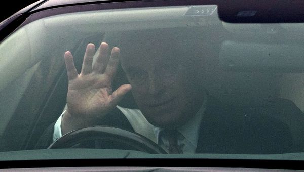 Britain's Prince Andrew leaves his home in Windsor, England, Thursday, Nov. 21, 2019 Britain's Prince Andrew leaves his home in Windsor, England, Thursday, Nov. 21, 2019 - Sputnik International