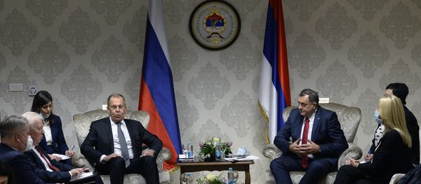 Russian Foreign Minister, Sergei Lavrov (centre left) sits down for a meeting with the chairman of Bosnia and Herzegovina's tripartite presidency, Milorad Dodik (for the Serbs, centre right), in East-Sarajevo, late on 14 December 14, 2020. Russian Foreign Minister, Sergei Lavrov (centre left) sits down for a meeting with the chairman of Bosnia and Herzegovina's tripartite presidency, Milorad Dodik (for the Serbs, centre right), in East-Sarajevo, late on 14 December 14, 2020. - Sputnik International
