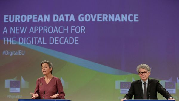 European Commissioner for Competition Margrethe Vestager and the EU’s Internal Market Commissioner Thierry Breton - Sputnik International