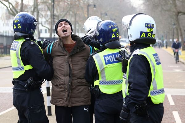 ‘Resentment is Growing’: Heavy Handed COVID Policing is Destroying Public Trust, Commentator Says ‘Resentment is Growing’: Heavy Handed COVID Policing is Destroying Public Trust, Commentator Says - Sputnik International