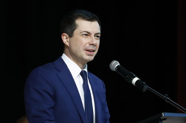 Joe Biden Picks Pete Buttigieg as US Transportation Secretary - Sputnik International
