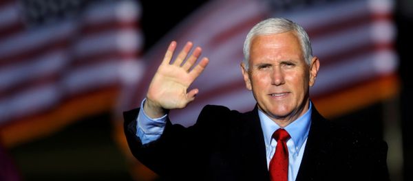 U.S. Vice President Mike Pence waves to supporters at the end of a rally in Kinston, North Carolina, U.S., October 25, 2020 U.S. Vice President Mike Pence waves to supporters at the end of a rally in Kinston, North Carolina, U.S., October 25, 2020 - Sputnik International