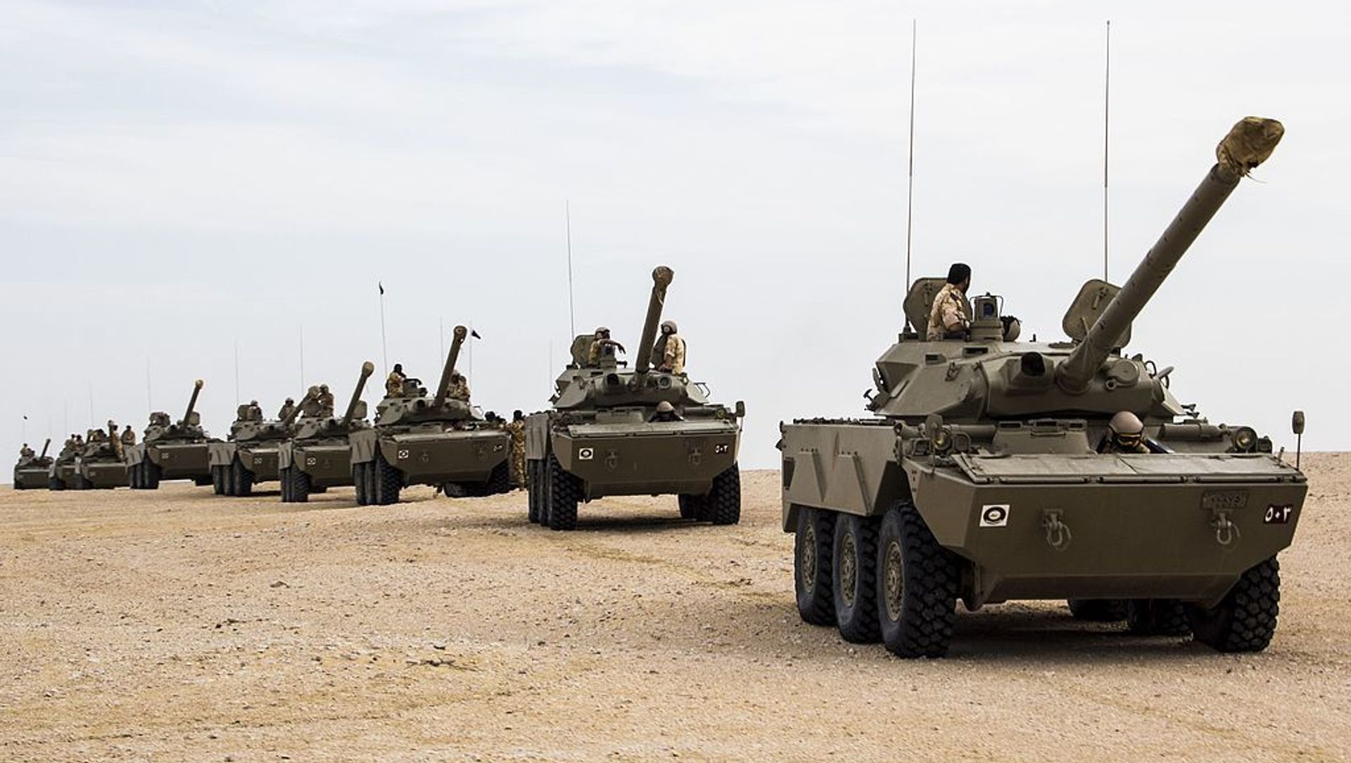 AMX-10 tanks assigned the Qatar Emiri Land Forces roll through Al Galail, Qatar, April 28, during Eagle Resolve 2013, an annual multilateral exercise designed to enhance regional cooperative defense efforts in the Gulf Cooperation Council nations and U.S. Central Command. AMX-10 tanks assigned the Qatar Emiri Land Forces roll through Al Galail, Qatar, April 28, during Eagle Resolve 2013, an annual multilateral exercise designed to enhance regional cooperative defense efforts in the Gulf Cooperation Council nations and U.S. Central Command. - Sputnik International, 1920, 15.03.2021