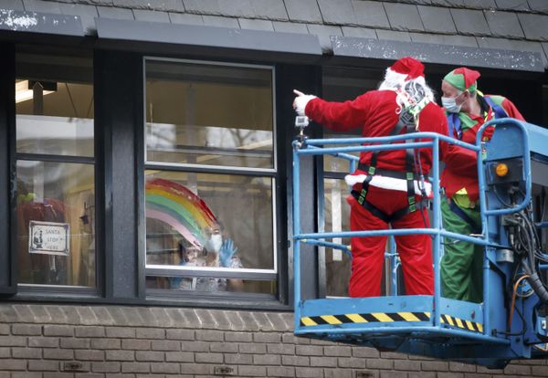 Flights Cancelled, Borders Closed, Christmas Ruined: 'Mutant' COVID Strain Sows Chaos in UK Flights Cancelled, Borders Closed, Christmas Ruined: 'Mutant' COVID Strain Sows Chaos in UK - Sputnik International