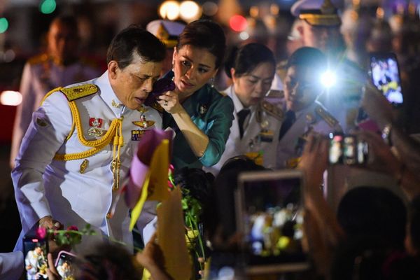 'Ugly Power Struggle': A Trove of Nudes of Thai King's Consort Leaked to Journalists - Sputnik International