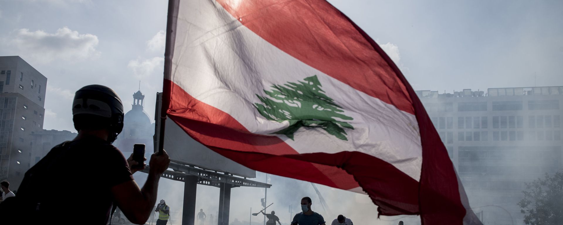 Clashes between anti-government protesters and security forces in Beirut, Lebanon. - Sputnik International, 1920, 23.07.2021